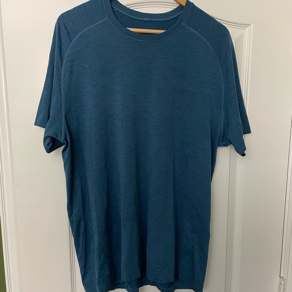 Lululemon Metal Vent Tech Shirt XL